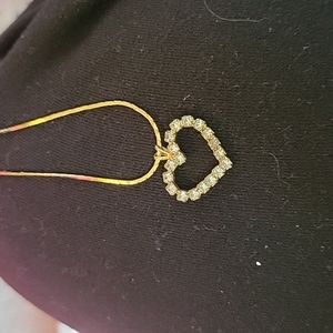 Gold necklace heart pendant